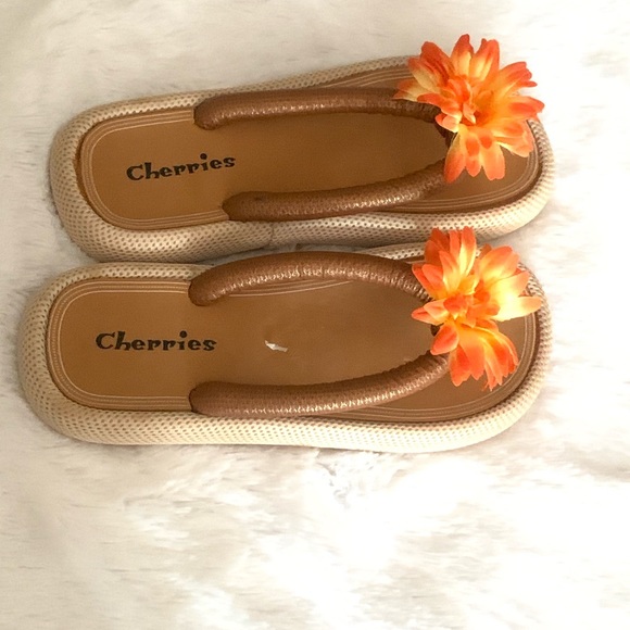 Women’s Brown and Tan Cherries platforms sandals - Picture 2 of 7